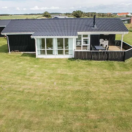 Casa de Férias 4 Bedroom Beautiful In Løkken