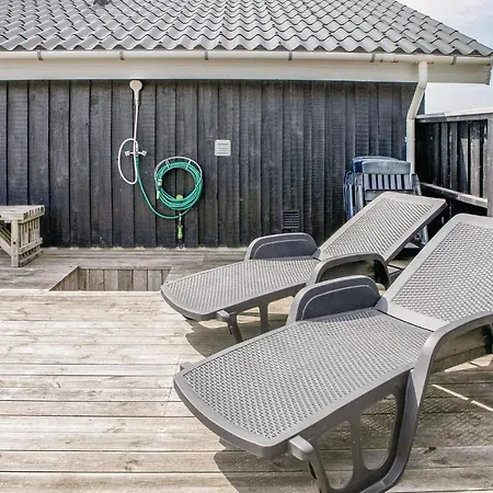 4 Bedroom Beautiful In *