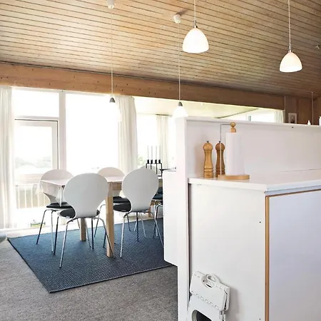 4 Bedroom Beautiful In Løkken