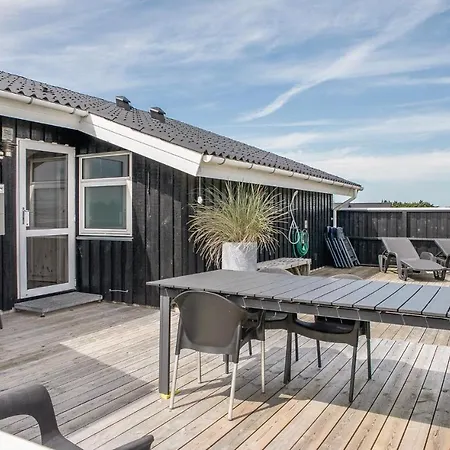 Casa de Férias 4 Bedroom Beautiful In Løkken