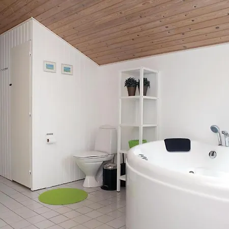 4 Bedroom Beautiful In